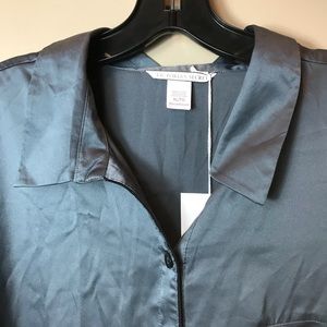 Victoria's Secret Intimates & Sleepwear - NWOT Victoria Secret Gray Silky Sleep Top sz XL Victoria's Secret Intimates & Sleepwear - NWOT Victoria Secret Gray Silky Sleep Top sz XL